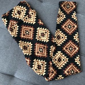 LulaRoe Tribal Leggings